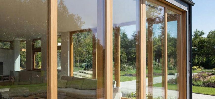 Прозрачные границы мечты: Как остекление превращает обычный коттедж в портал в мир света и уюта